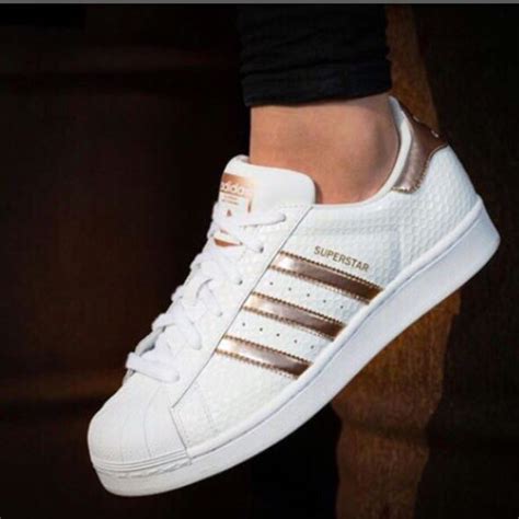 adidas superstar weiß schwarze streifen mit gold glitzer|Adidas Superstar beige.